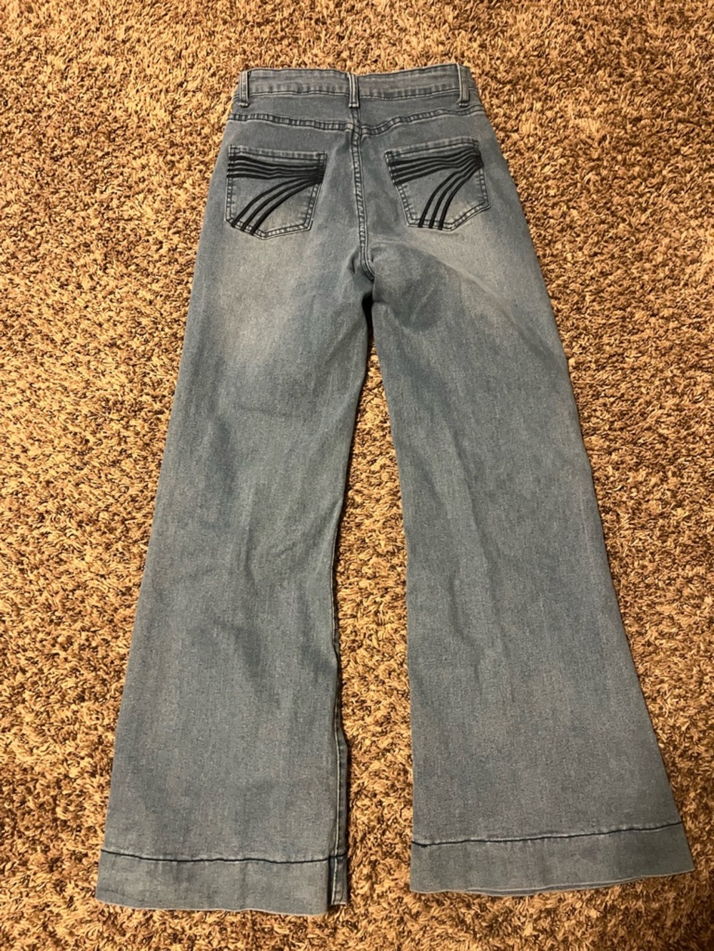 Amazon “7” - Picture 2 of 3